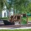 Finde Paare Spieltafel mit beweglichen Elementen auf Kinderspielplatz