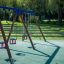 Schaukel 2+2 Kinderschaukel mit zwei Babysitzen und zwei Standard-Schaukelsitzen aus Holz und Metall